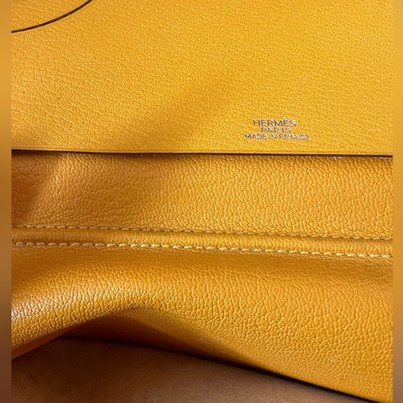 Hermes Orange Leather Yellow Interior Agenda Note Cover - Picture 12 of 13